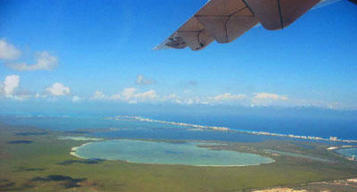 Air Transportation for the Mayan Route: Airlines and routes